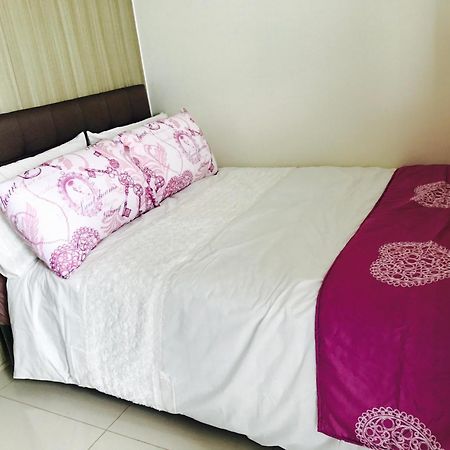 De Luxe, Standard And Studio Suites -The Breeze Residences-Close To Airport,Mall Of Asia, Us Embassy มะนิลา ภายนอก รูปภาพ