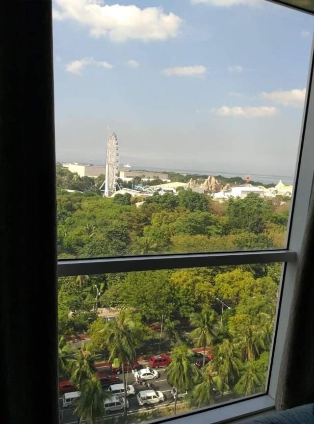 De Luxe, Standard And Studio Suites -The Breeze Residences-Close To Airport,Mall Of Asia, Us Embassy มะนิลา ภายนอก รูปภาพ