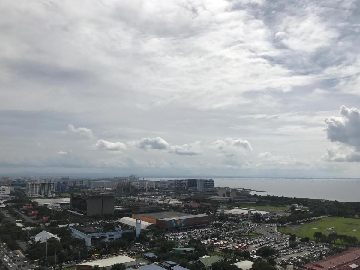 De Luxe, Standard And Studio Suites -The Breeze Residences-Close To Airport,Mall Of Asia, Us Embassy มะนิลา ภายนอก รูปภาพ