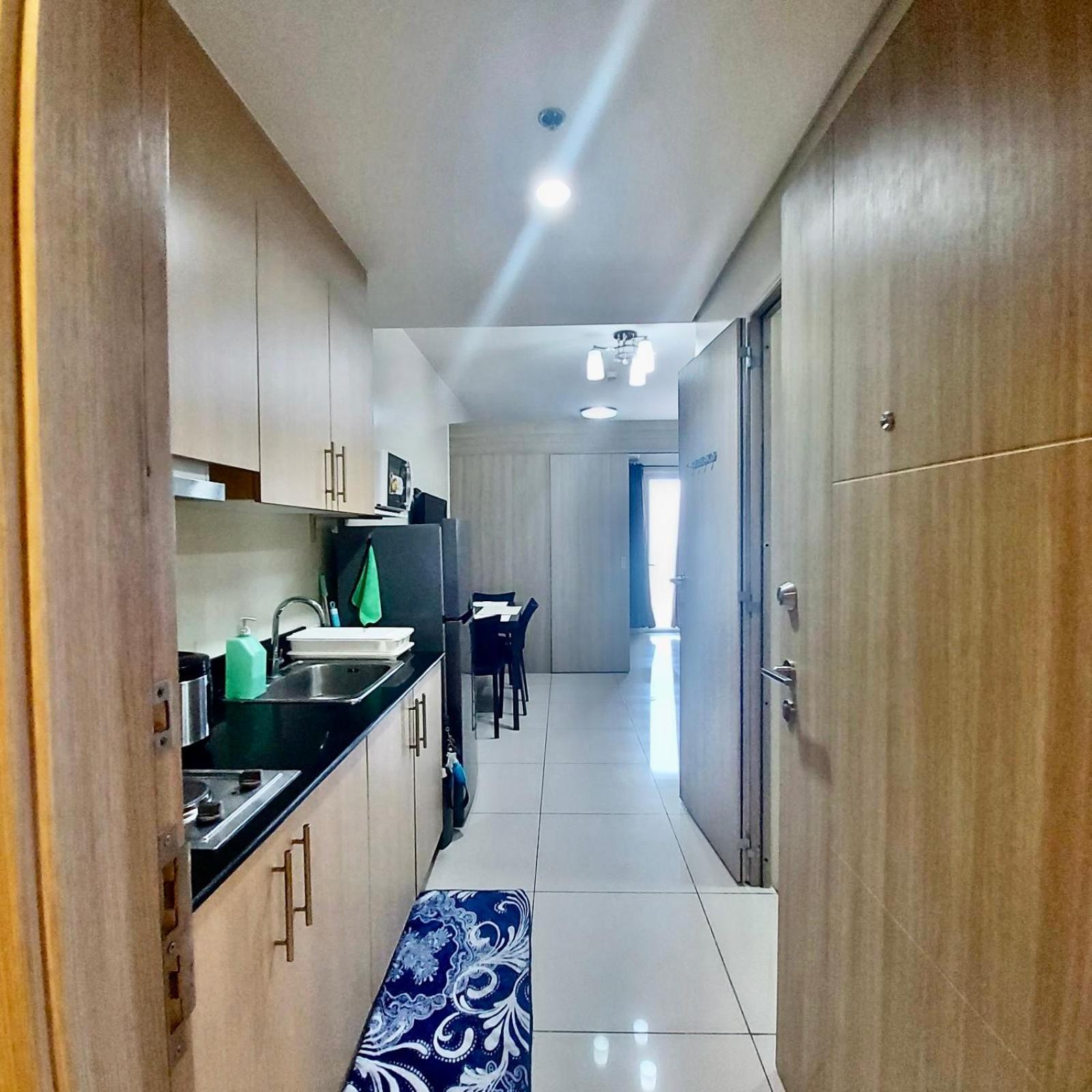 De Luxe, Standard And Studio Suites -The Breeze Residences-Close To Airport,Mall Of Asia, Us Embassy มะนิลา ภายนอก รูปภาพ