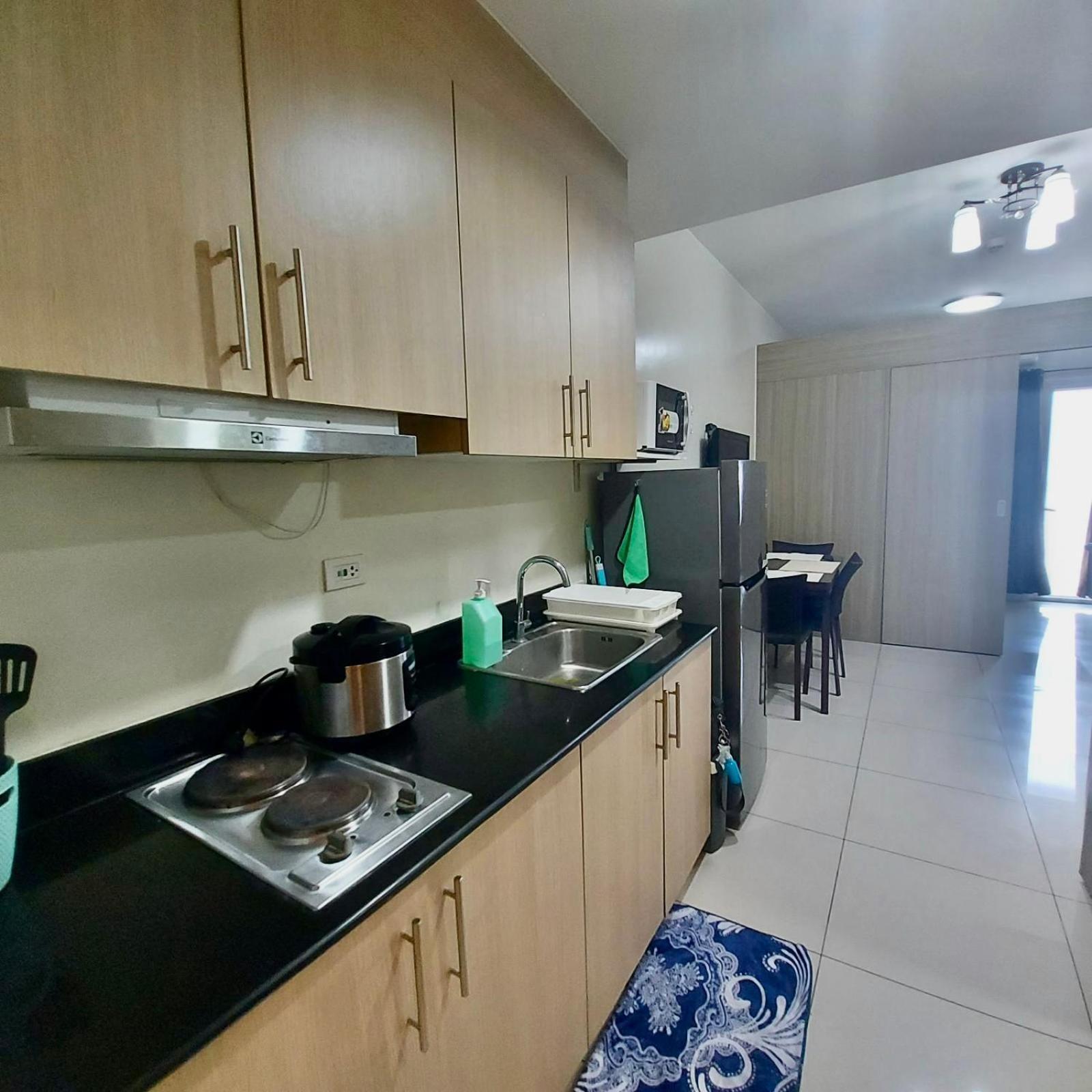 De Luxe, Standard And Studio Suites -The Breeze Residences-Close To Airport,Mall Of Asia, Us Embassy มะนิลา ภายนอก รูปภาพ